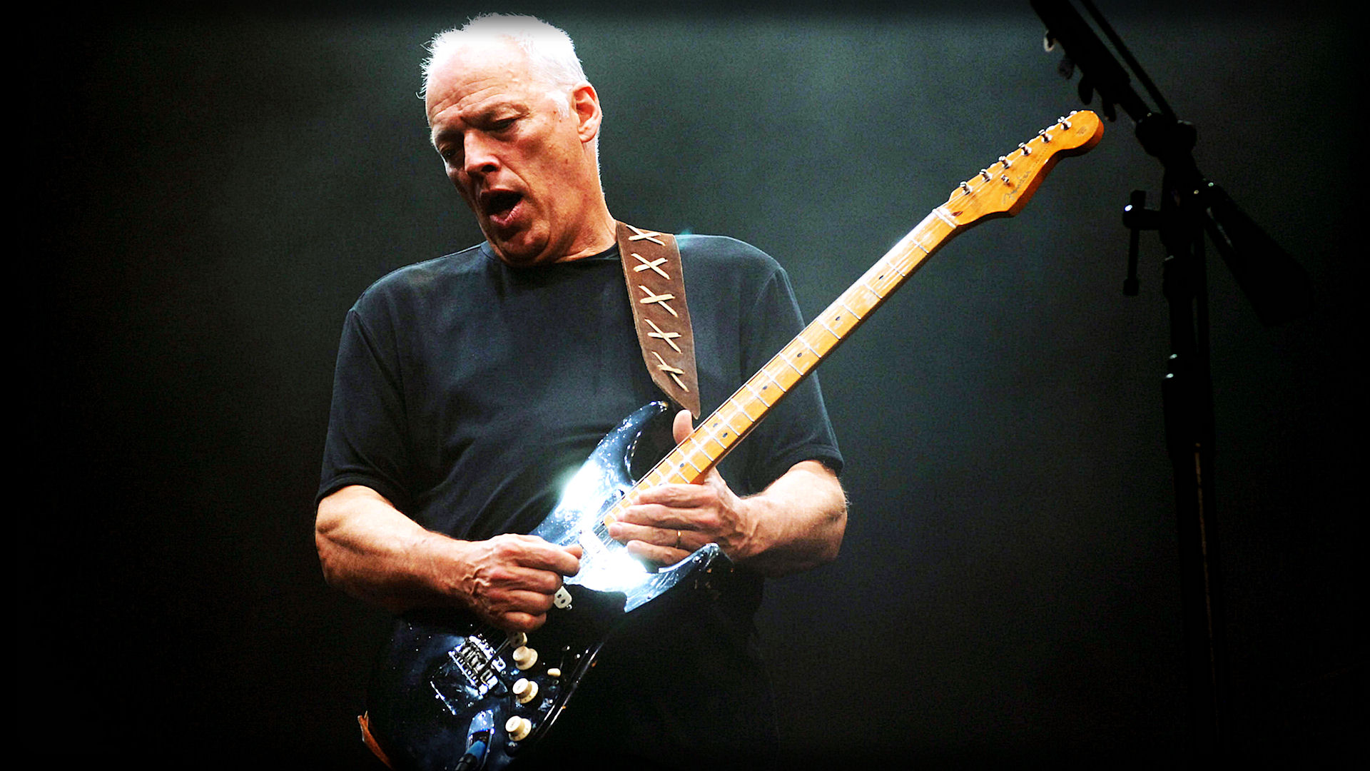 All Lovers Are Deranged av David Gilmour 